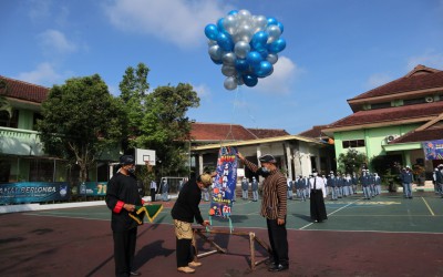 Peringatan HUT SMA Negeri 2 Malang Ke-71