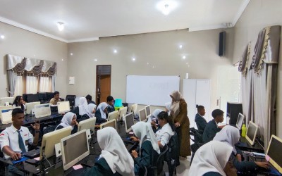 SMA Negeri 2 Kota Malang Mantap Laksanakan ANBK 2025, Targetkan Mutu Pendidikan Naik